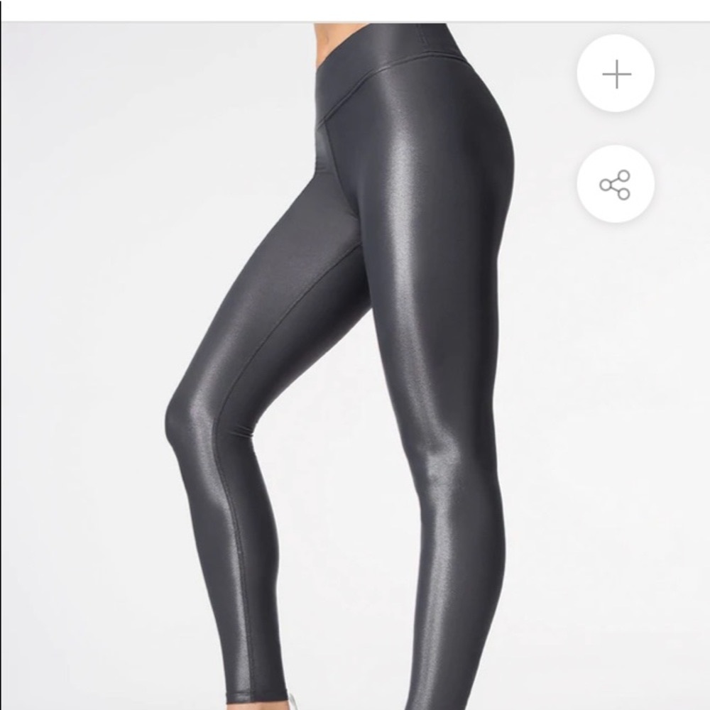 Carbon 38 women’s extra small leggings in charcoal gray